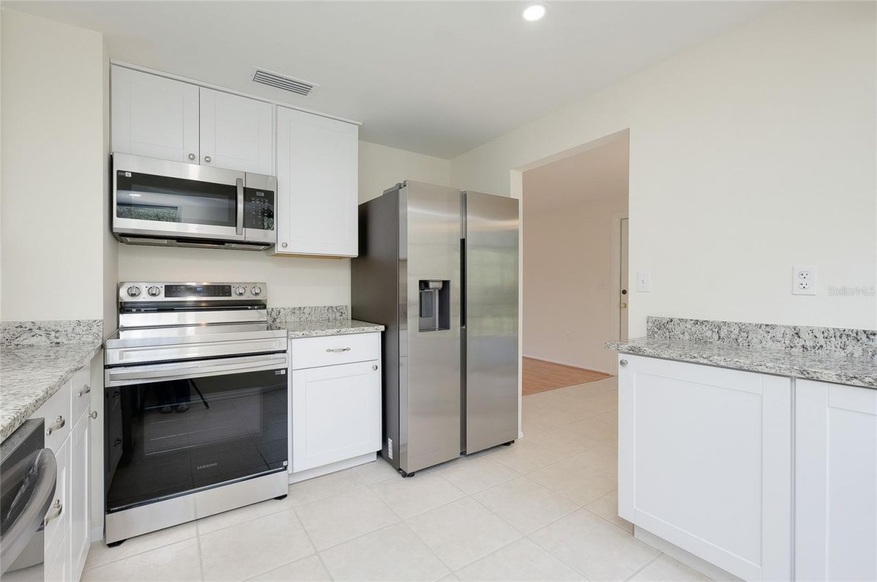 470 Artists Avenue , Englewood, FL 34223 Photo