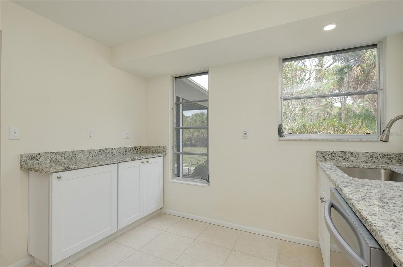 470 Artists Avenue , Englewood, FL 34223 Photo