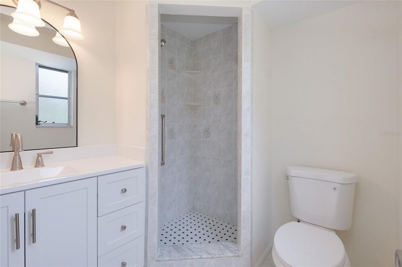 470 Artists Avenue , Englewood, FL 34223 Photo