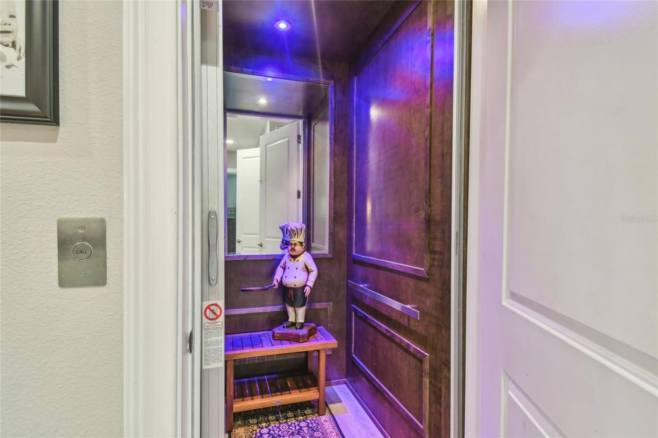 17 Franklin Court S, Unit C, Saint Petersburg, FL 33711 Photo