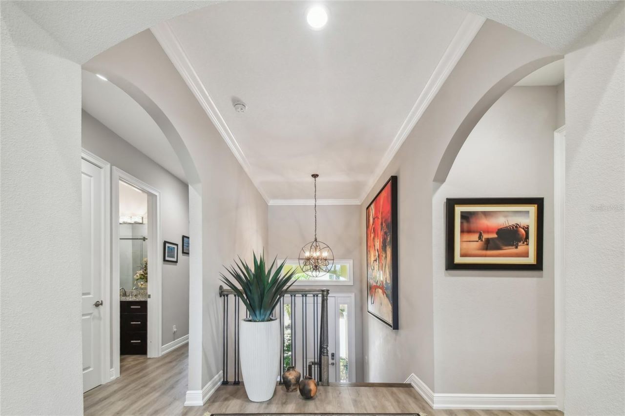 17 Franklin Court S, Unit C, Saint Petersburg, FL 33711 Photo