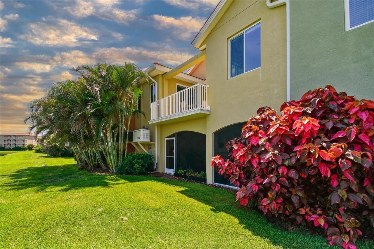 17 Franklin Court S, Unit C, Saint Petersburg, FL 33711 Photo