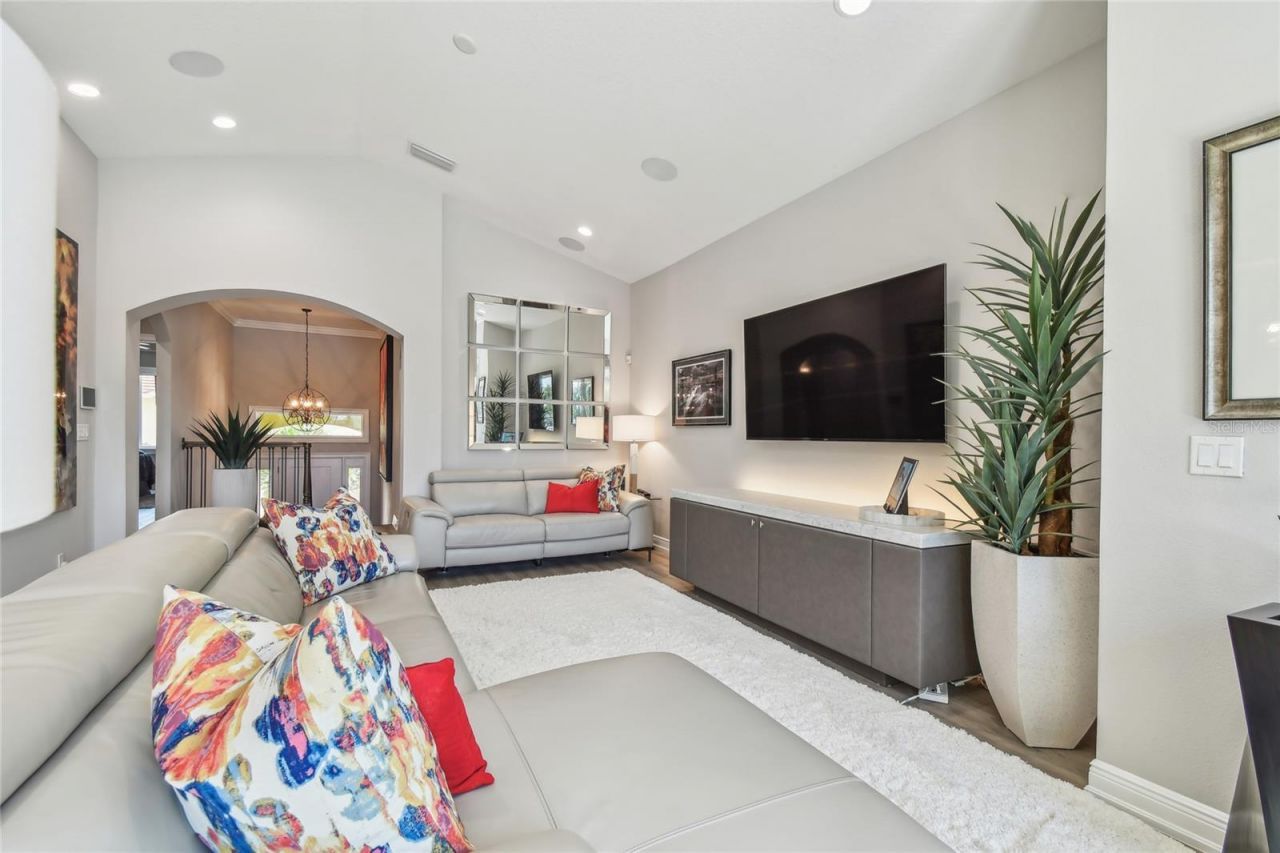 17 Franklin Court S, Unit C, Saint Petersburg, FL 33711 Photo