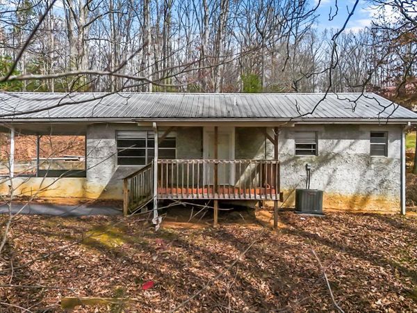 1360 Lower English Creek Rd, Newport, TN 37821