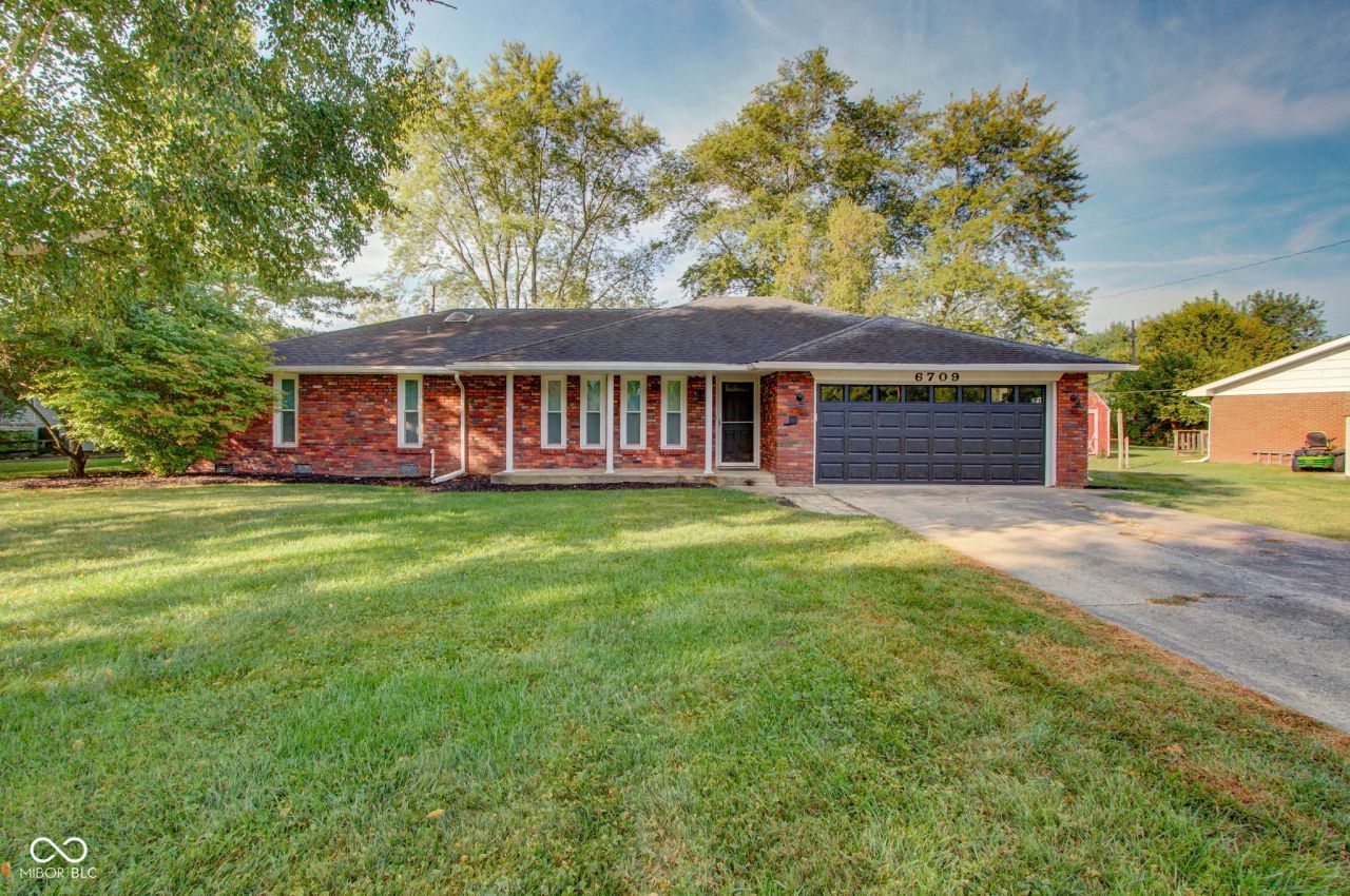 6709 Jackson Street, Anderson, IN 46013 Main Photo
