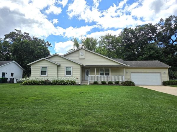 1709 Hampstead Drive, Muskegon, MI 49445