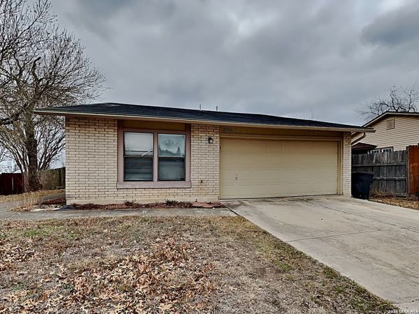 10526 Kinderhook, San Antonio, TX 78245