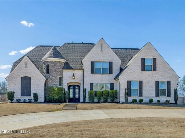 3929 Summer Pointe Drive, Olive Branch, MS 38654
