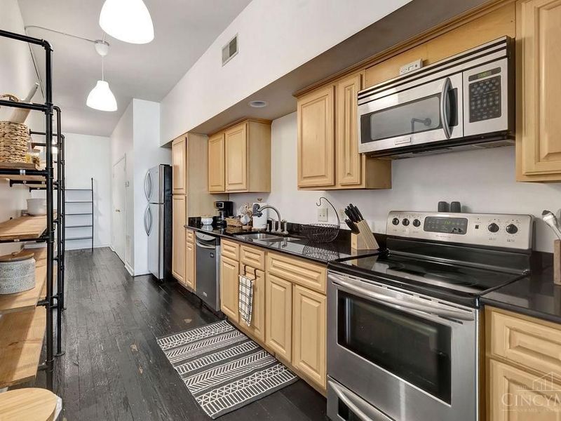 633 Main Street, Unit 2, Cincinnati, OH 45202 Photo 10