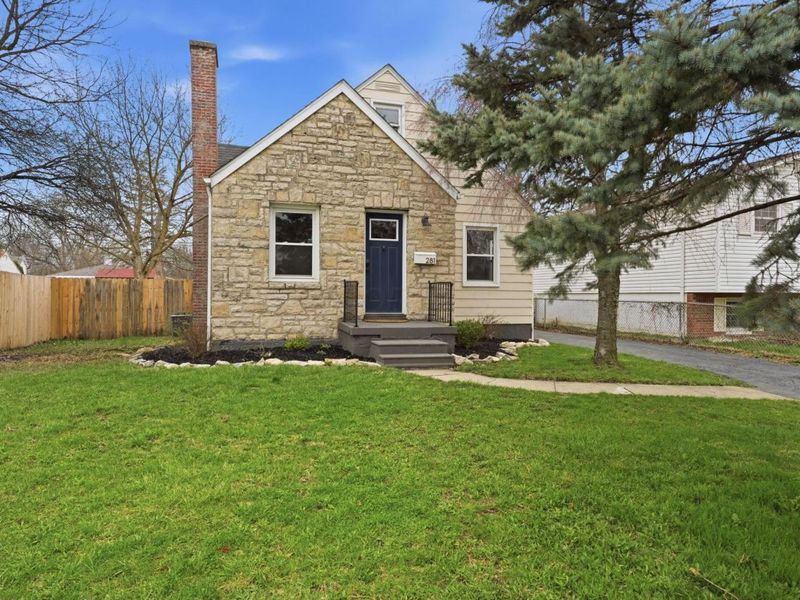 281 Demorest Road, Columbus, OH 43204 Photo 2