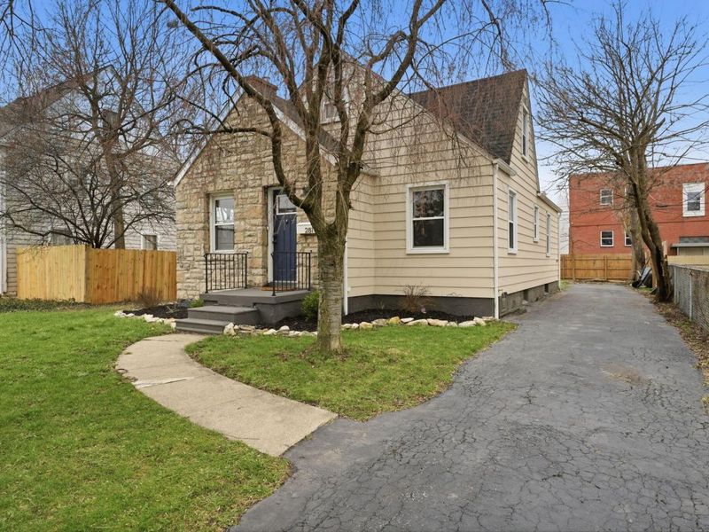 281 Demorest Road, Columbus, OH 43204 Photo 3