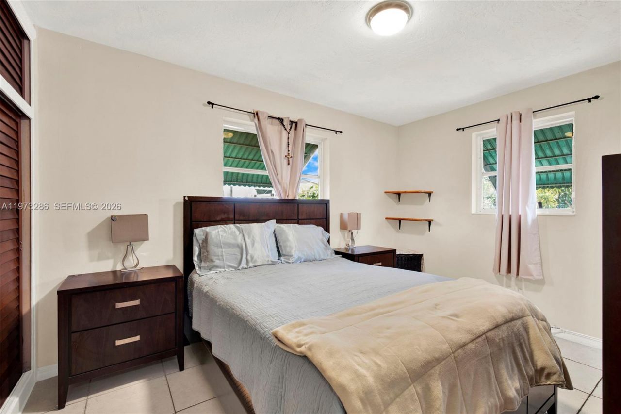 7320 NW 2nd St , Pembroke Pines, FL 33024 Photo