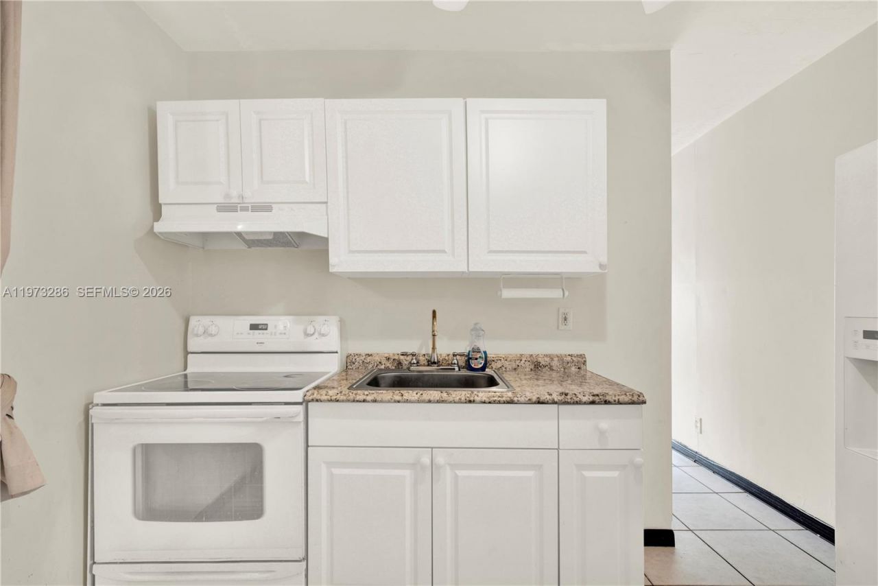 7320 NW 2nd St , Pembroke Pines, FL 33024 Photo