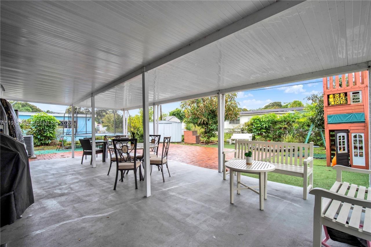 7320 NW 2nd St , Pembroke Pines, FL 33024 Photo