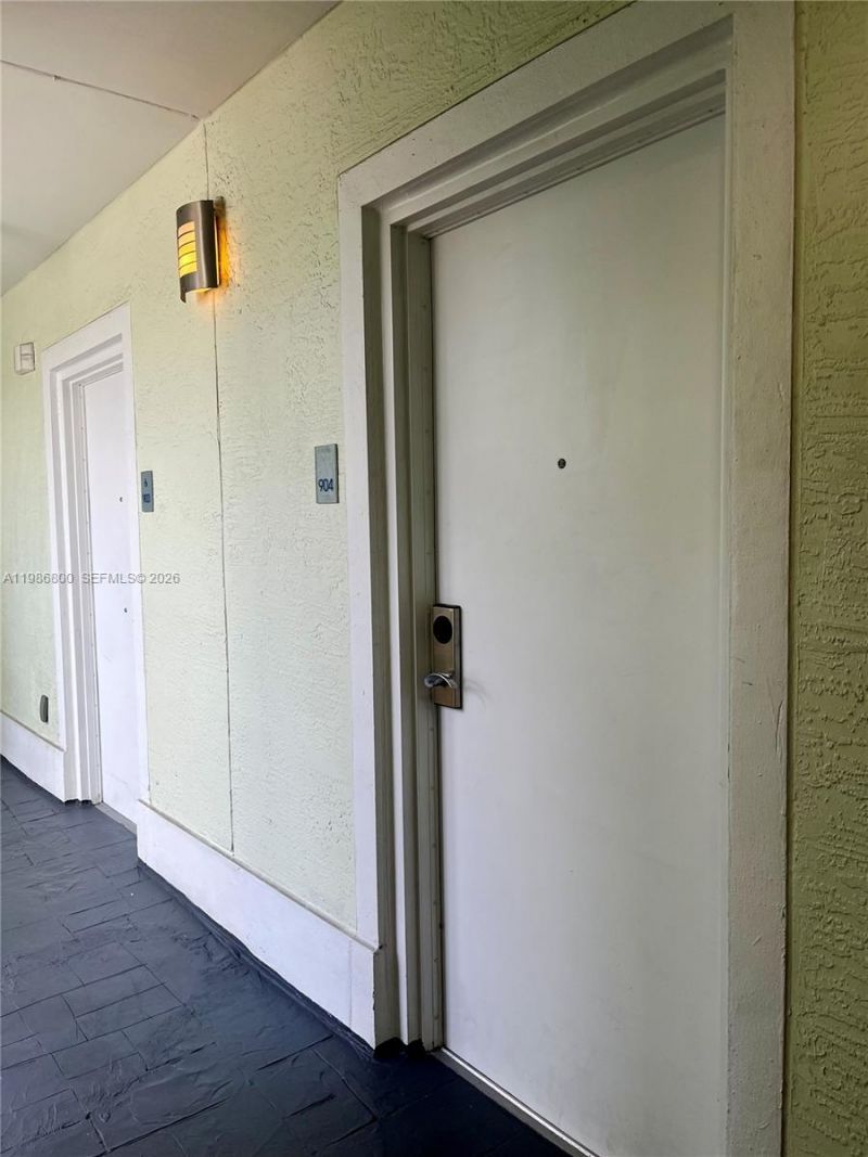 5300 NW 87th Ave, Unit 904, Doral, FL 33178 Photo