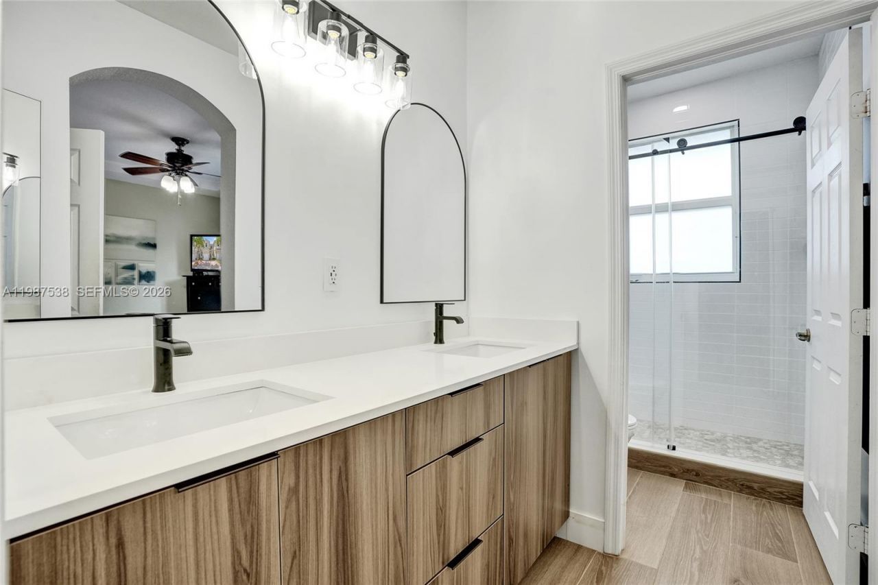 12554 SW 125th Ter , Miami, FL 33186 Photo