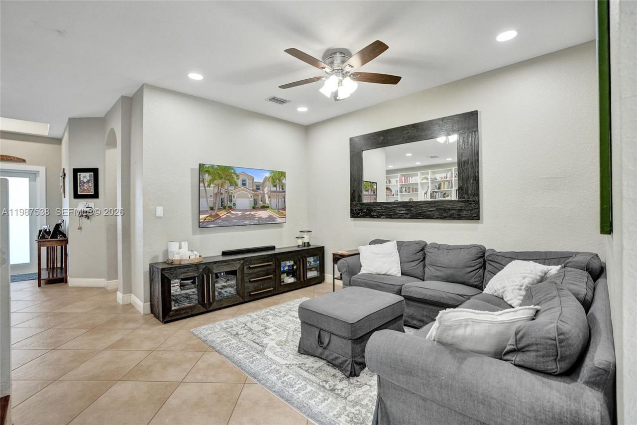 12554 SW 125th Ter , Miami, FL 33186 Photo