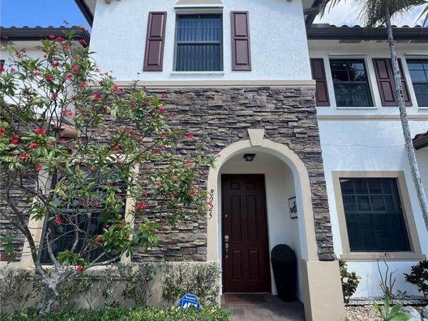 8925 W 35th Ct , Unit 8925, Hialeah, FL 33018