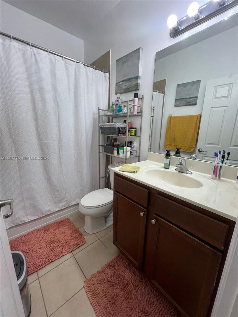 8925 W 35th Ct , Unit 8925, Hialeah, FL 33018 Photo