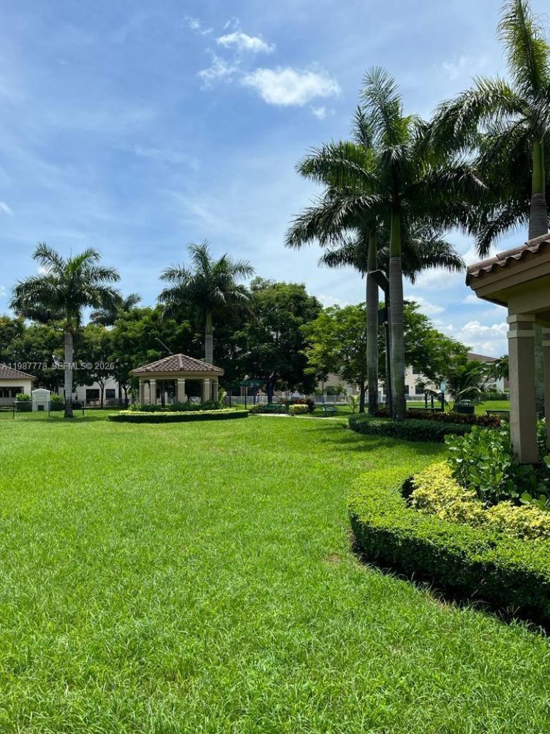 8925 W 35th Ct , Unit 8925, Hialeah, FL 33018 Photo