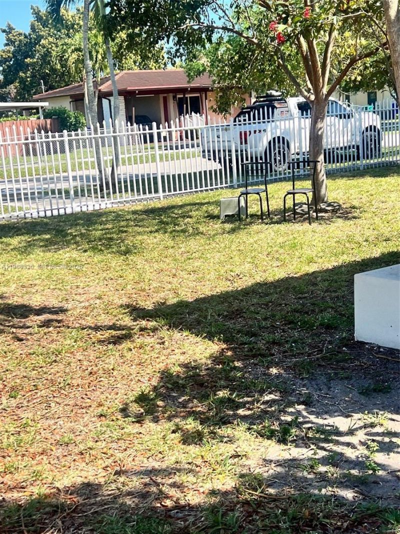 6300 NW 2nd St , Miami, FL 33126 Photo