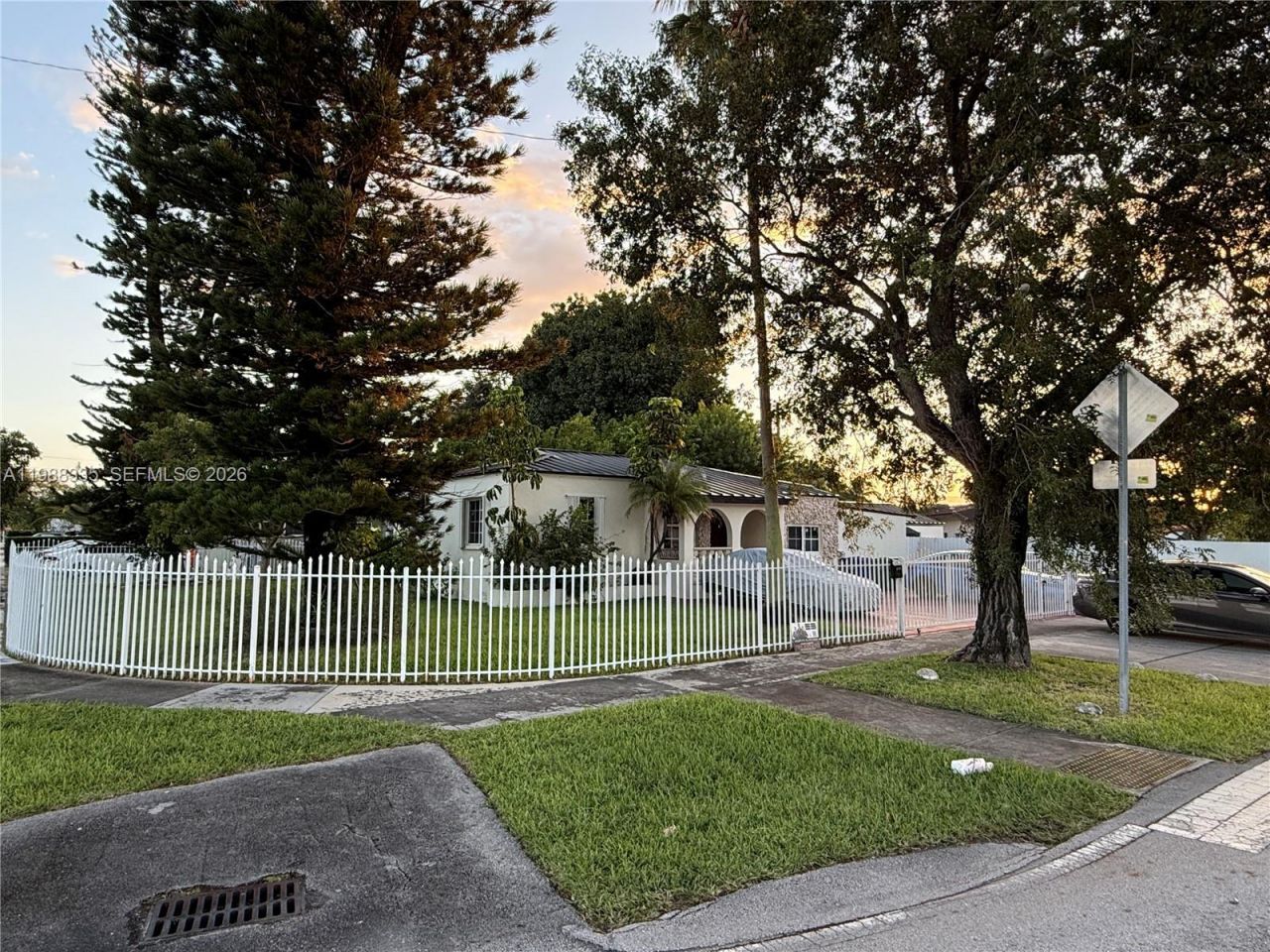 6300 NW 2nd St , Miami, FL 33126 Photo