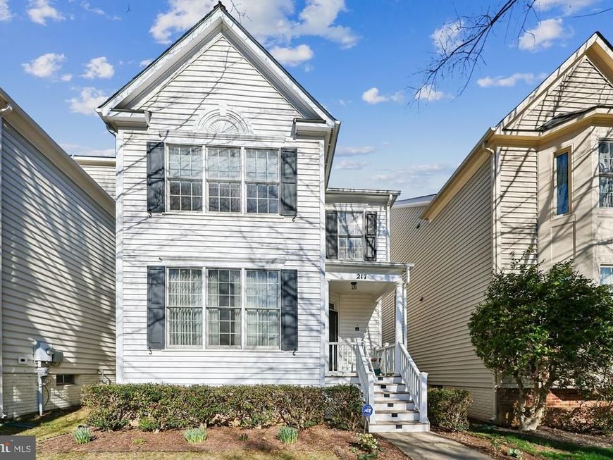 217 Church Gate Lane, Gaithersburg, MD 20878 Main Photo