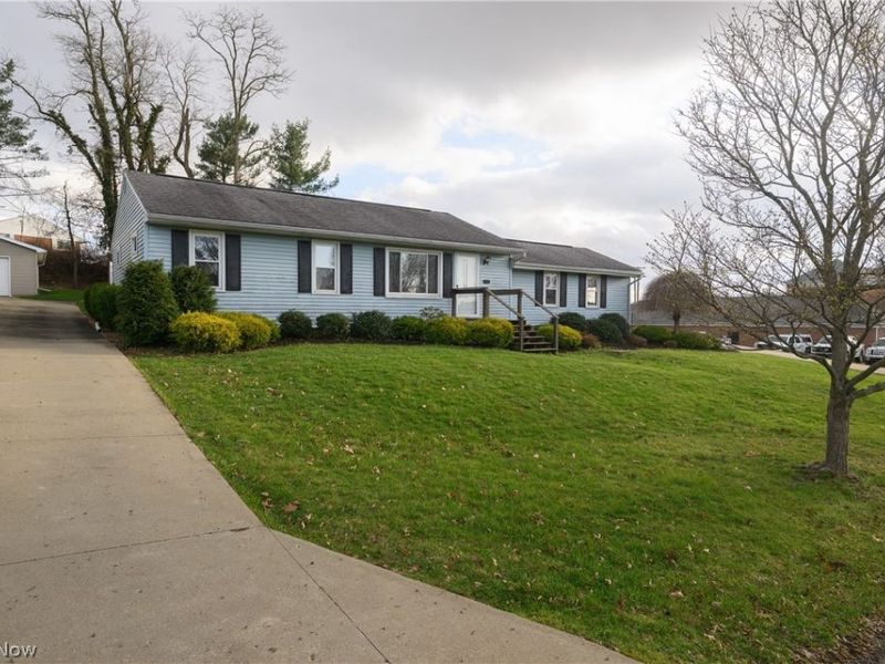 254 Ohio Avenue NW, New Philadelphia, OH 44663 Photo 2