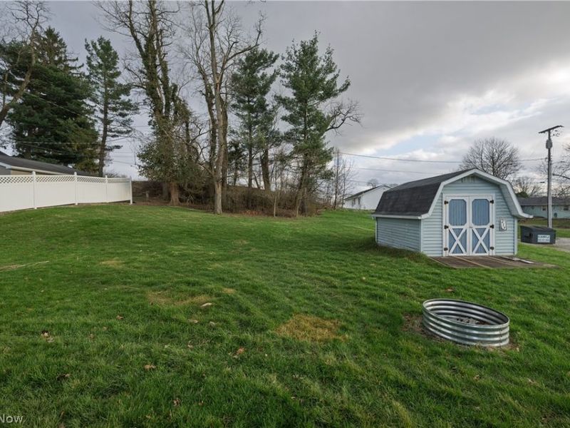 254 Ohio Avenue NW, New Philadelphia, OH 44663 Photo 3