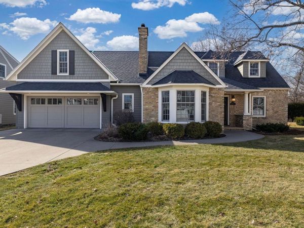 4224 Oakdale Avenue S, Edina, MN 55416