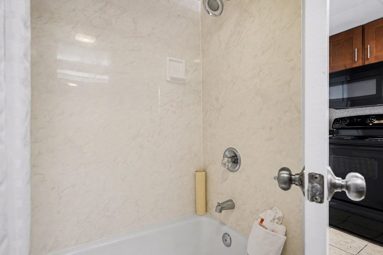 1105 S Ocean Blvd.  Photo 14