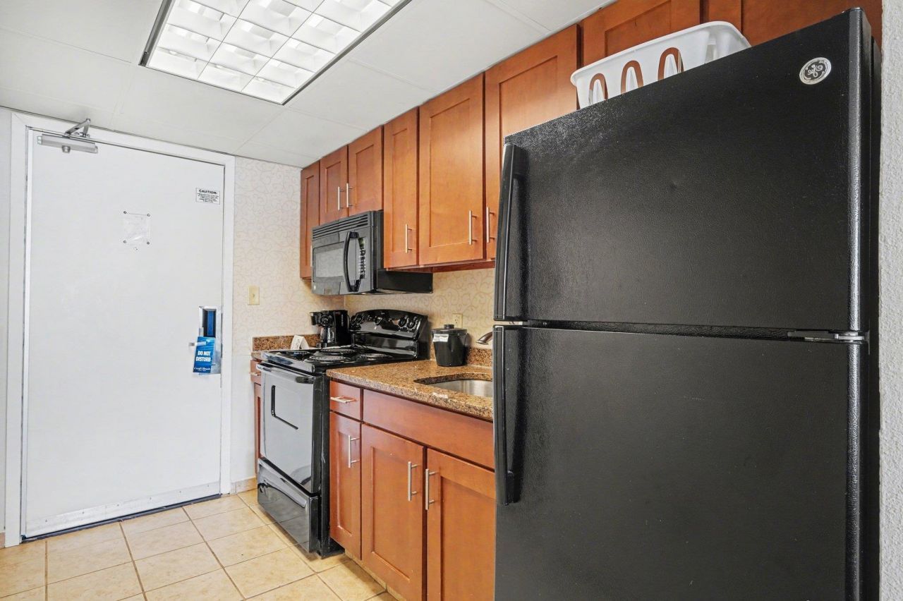 1105 S Ocean Blvd.  Photo 4