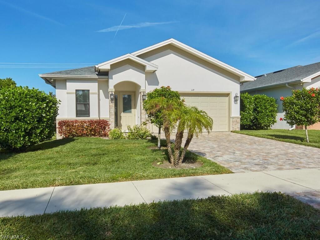 1119 Ridge St, Naples, FL 34103 Photo