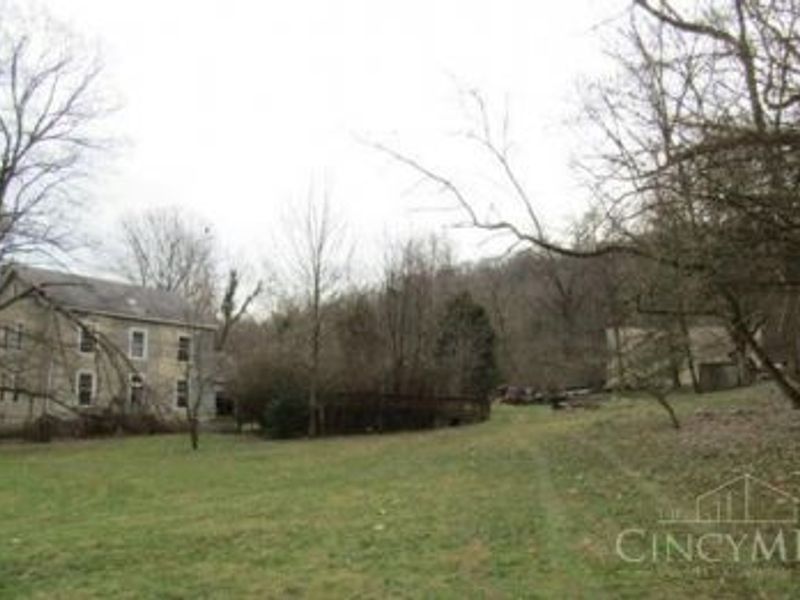 930 Eatondale Drive, Cincinnati, OH 45204 Photo 3