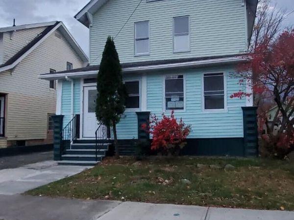 33 Glenwood Road, Menands, NY 12204