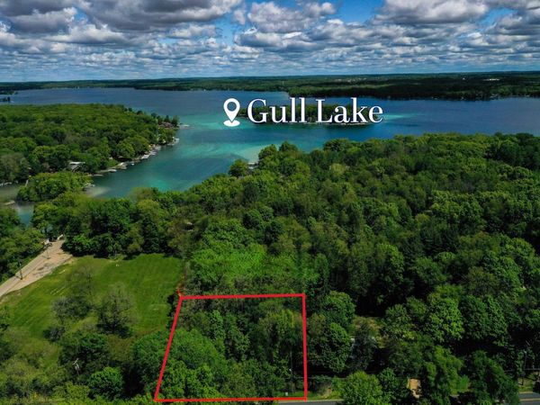 11825 E D Avenue, Richland, MI 49083