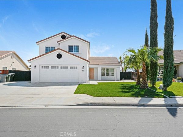 812 Early Dawn, San Jacinto, CA 92582