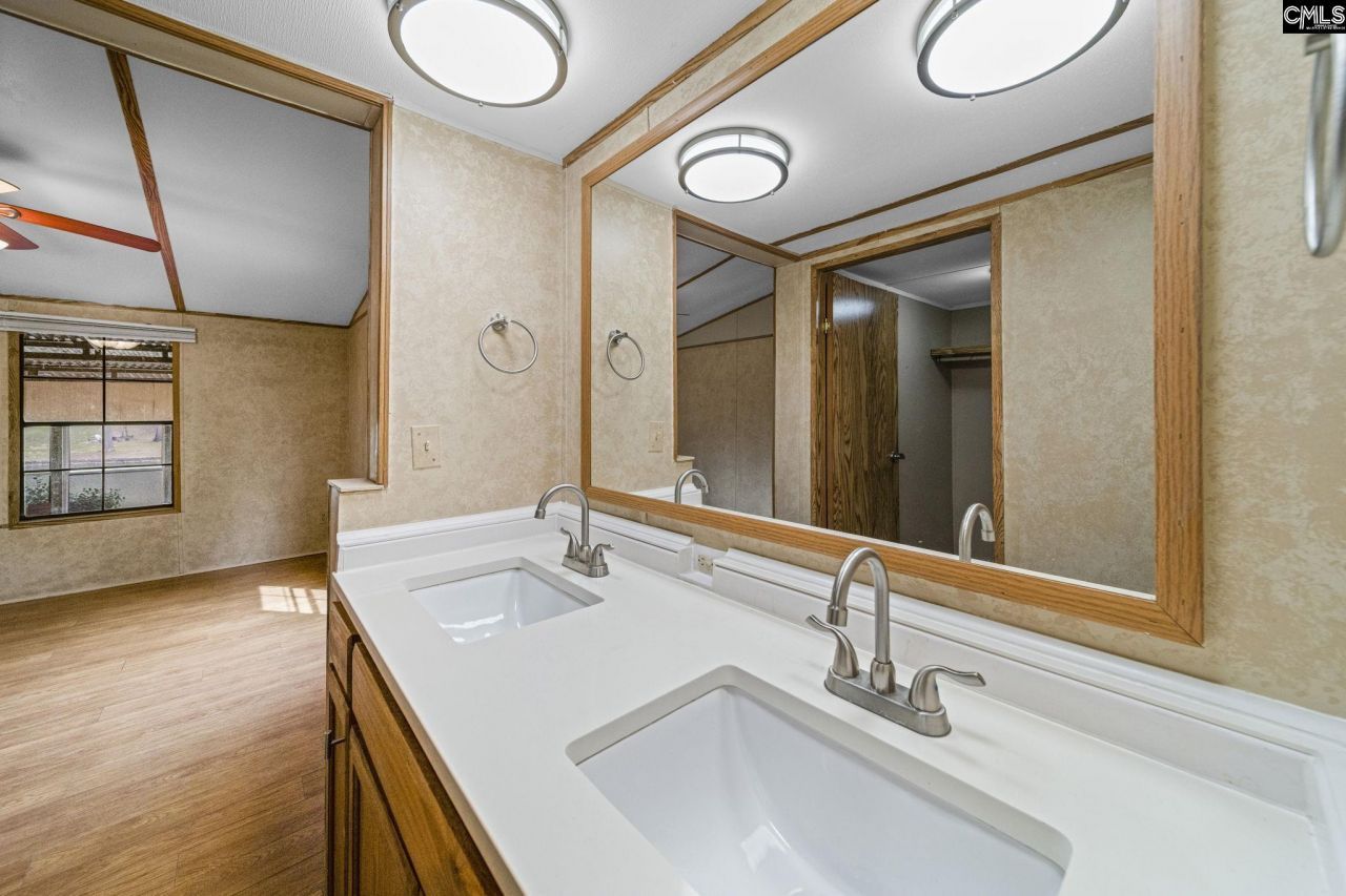 1993 White Oak Road  Photo 15