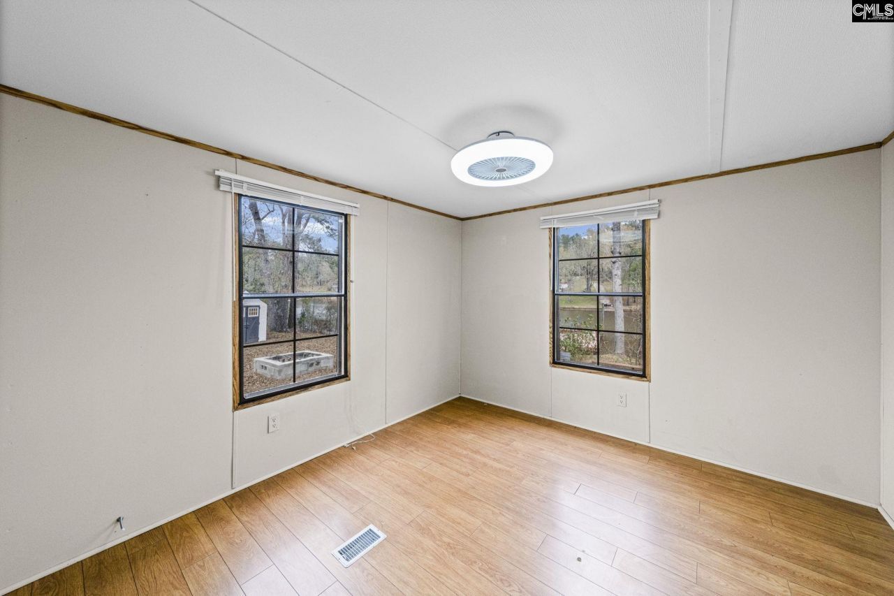 1993 White Oak Road  Photo 18