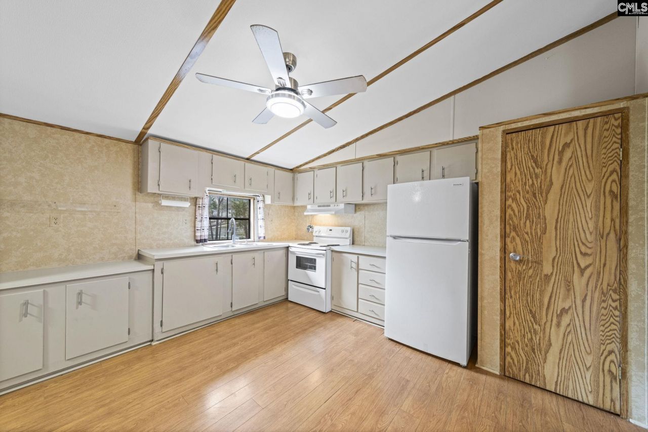 1993 White Oak Road  Photo 6