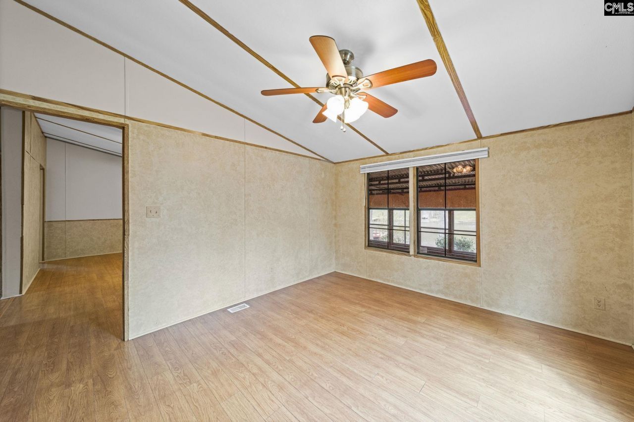 1993 White Oak Road  Photo 8