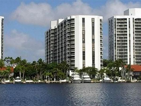 3610 Yacht Club Dr , Unit 1002, Aventura, FL 33180