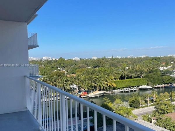 2829 Indian Creek Dr , Unit 806, Miami Beach, FL 33140