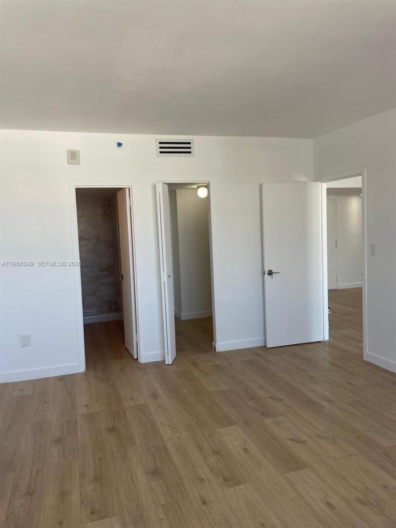 2829 Indian Creek Dr , Unit 806, Miami Beach, FL 33140 Photo