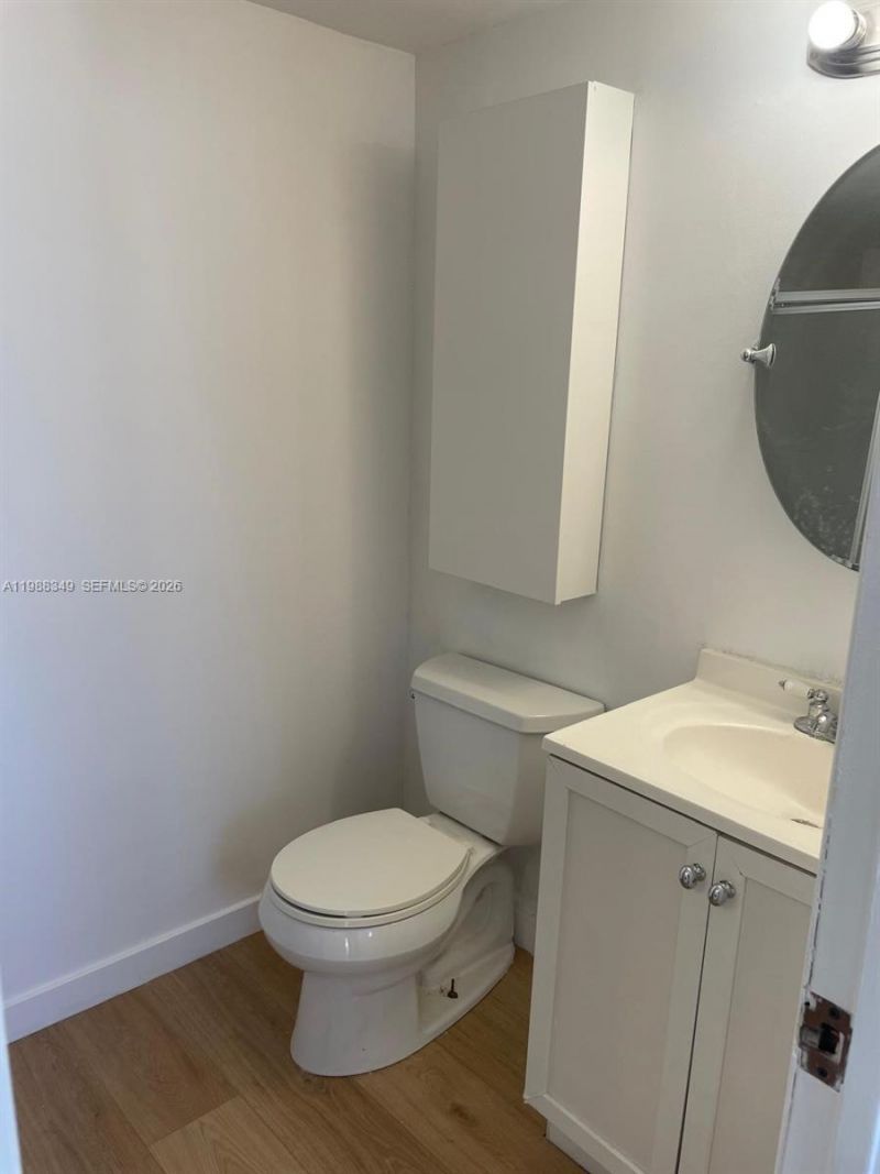 2829 Indian Creek Dr , Unit 806, Miami Beach, FL 33140 Photo