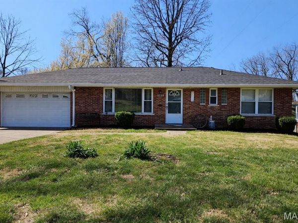 3736 Park Crest Drive, Unincorporated, MO 63125