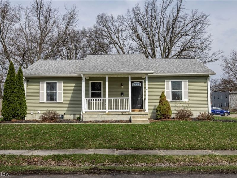 195 E Pennsylvania Avenue , Sebring, OH 44672 Photo 1