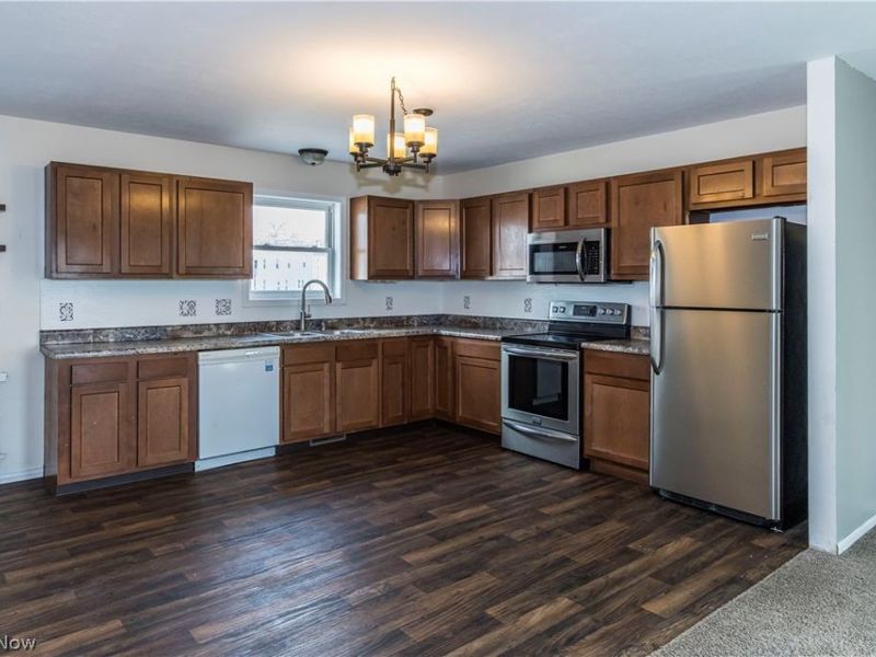 195 E Pennsylvania Avenue , Sebring, OH 44672 Photo 17