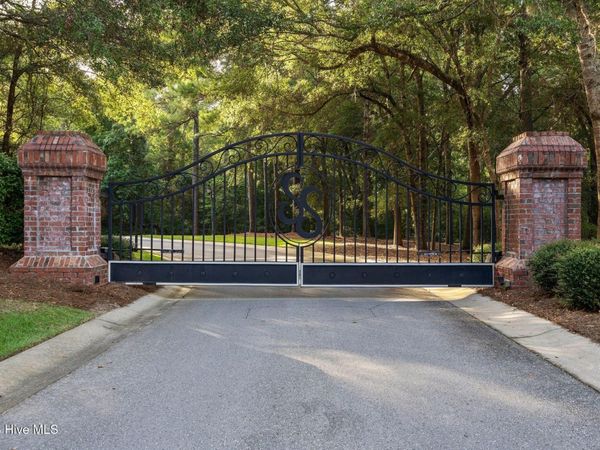 575 Versailles Boulevard SW, Supply, NC 28462