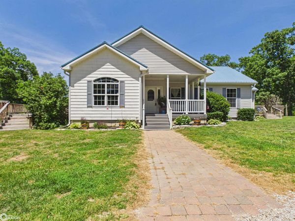 2461 Carbide Lane, Keokuk, IA 52632